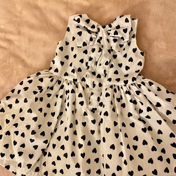 Gorgeous Carter’s dress - Picture 1 of 3